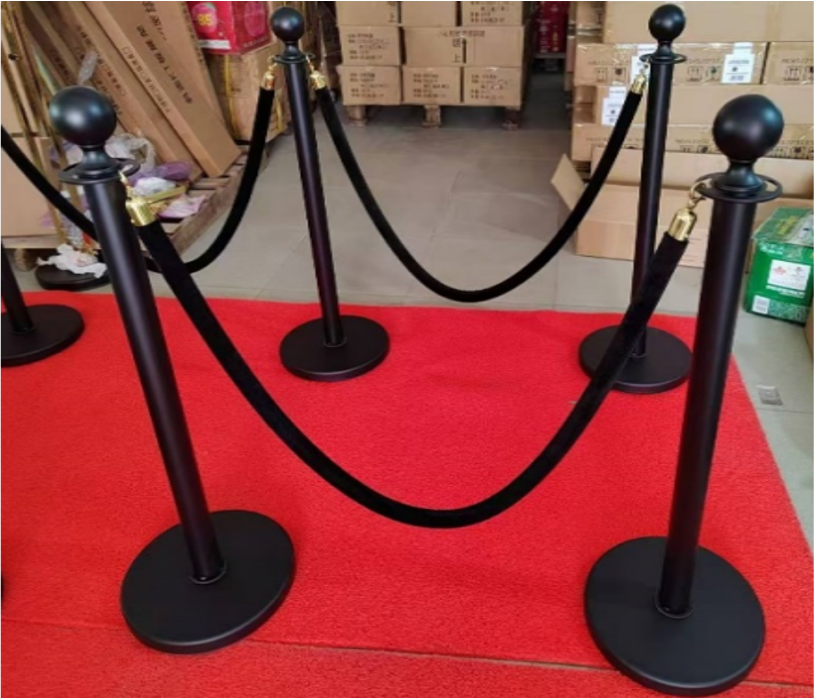 Q-Manager Black Pole.webp