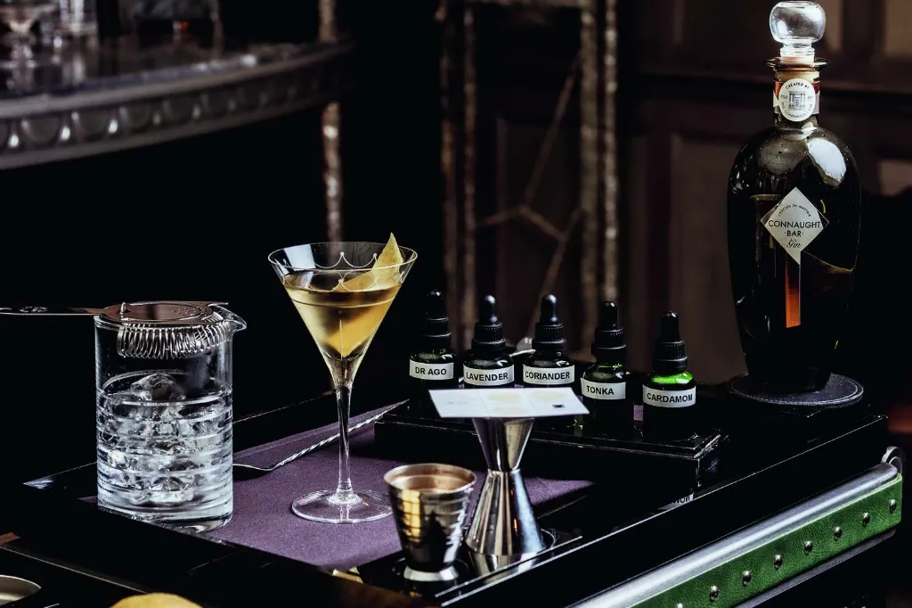 The-Martini-at-The-Connaught-Bar-FT-BLOG0624-07-444178f566774eb0bf368b6acbe0bcfc.webp